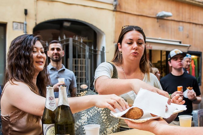 Roman Food Experience Semi - Private Tour - Campo de’ Fiori: Supplì and Pizza with Craft Beer