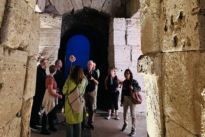Roman Forum and Palatine Hill Experience - Included sights you will actually notice: Curia Iulia and Santa Maria Antiqua