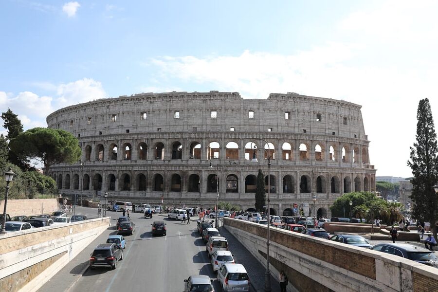 Rome: 1-Hour Fast Colosseum Tour - How Gladiator Stories Get Told: Games, Battles, and Real Crowd Energy