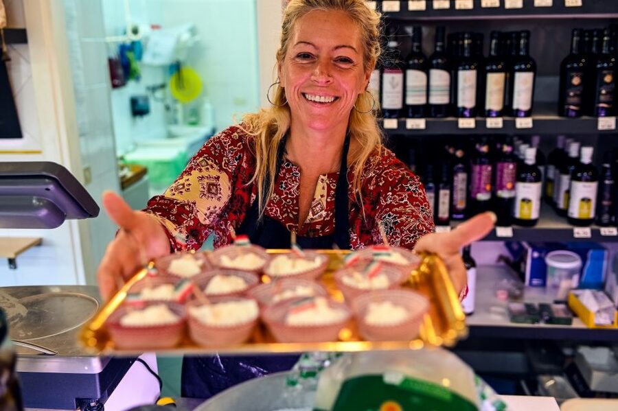 Rome: 3-Hour Guided Food Tour with Tastings - Roman Pastas in a Traditional Restaurant: Carbonara Included