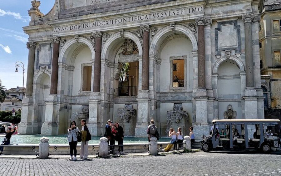 Rome: 3-Hour Panoramic Luxury Golf Cart Tour - Down Toward the Tiber, With Castel Sant’Angelo Next