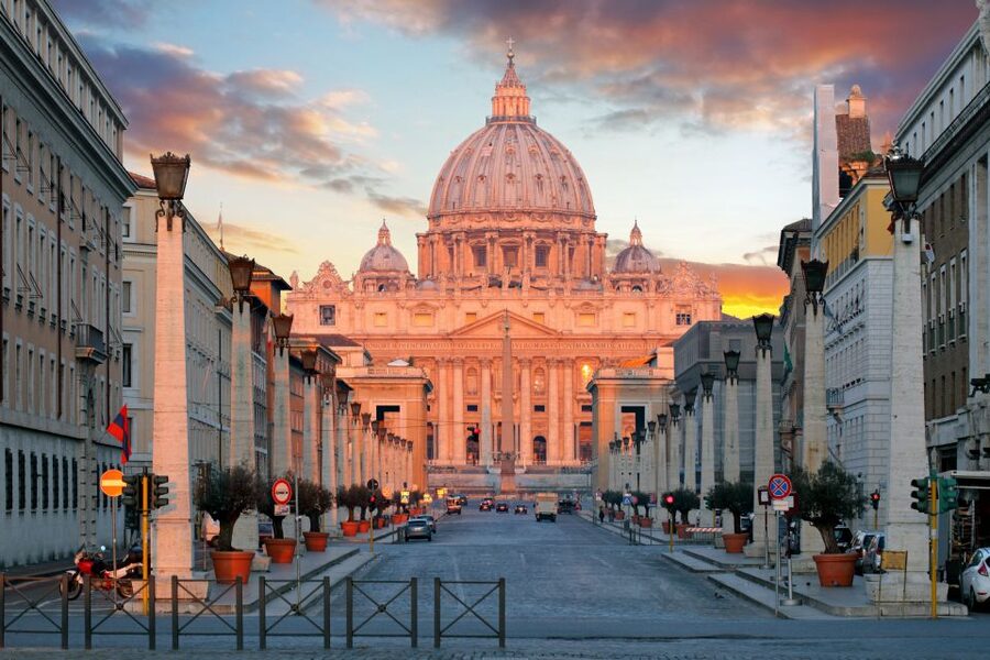 Rome: 3-Hour Private Foodie Tour with Vatican Views - Cannoli and Prosecco: The Sweet Reset Before the Hearty Bites