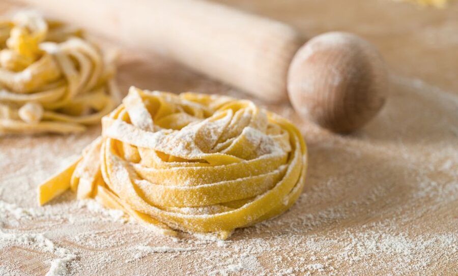 Rome: 3-in-1 Fettuccine, Ravioli, and Tiramisu Cooking Class - Small Things to Watch: Pace, Chef Interaction, and Group Dynamics