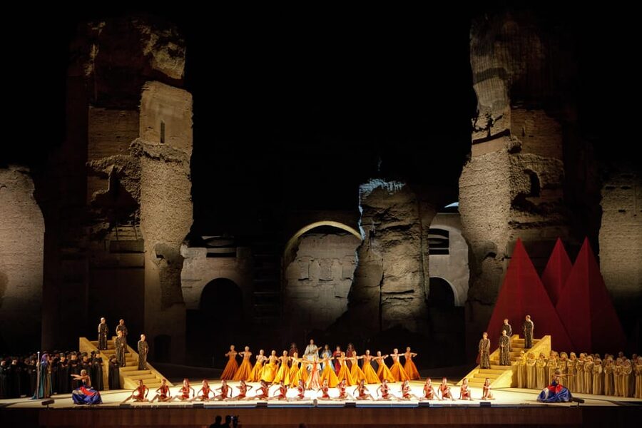 Rome: A Night at the Opera - Baths of Caracalla - Drinks at the bar, comfort planning, and what is not included