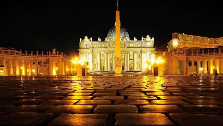 Rome After Dark: Private Luxury Night Tour by Car - Rome After Dark by Private Car: What This Feels Like