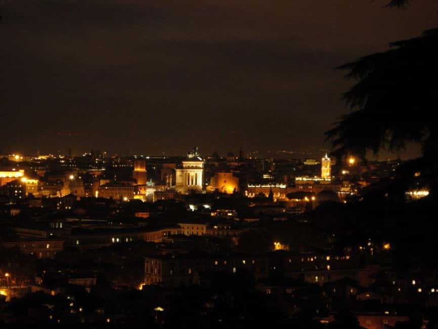 Rome After Dark: Private Luxury Night Tour by Car - Colosseum Area Views: Why Night Lighting Changes Everything