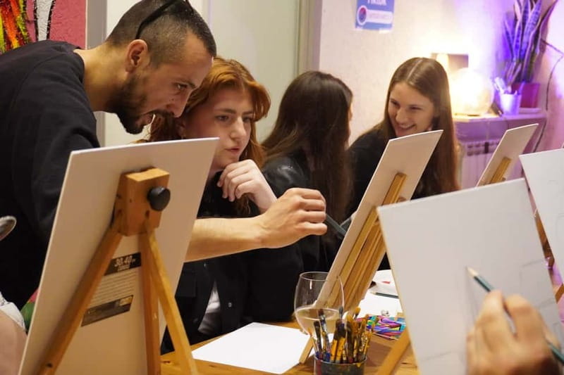 Rome: Afternoon Paint and Sip Experience in Piazza Navona - Right by Piazza Navona, inside a 1600s palazzo