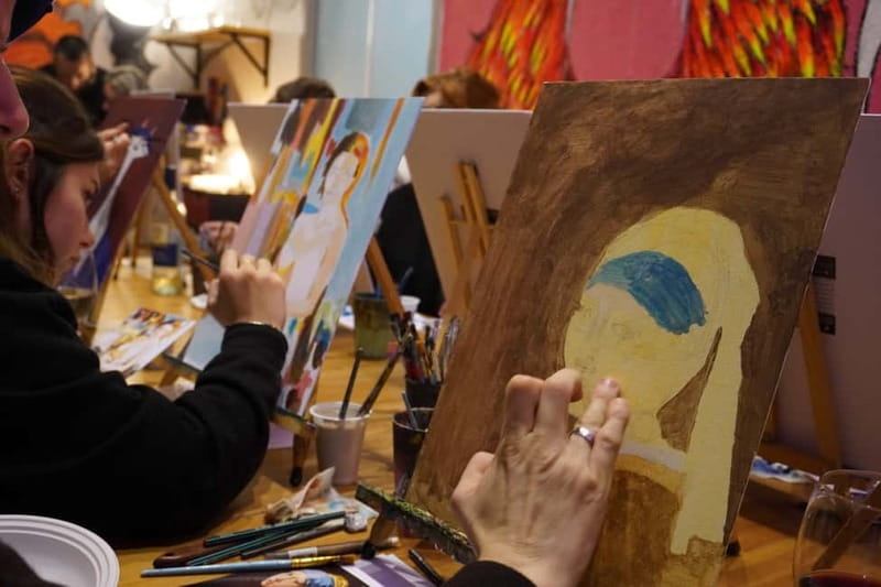 Rome: Afternoon Paint and Sip Experience in Piazza Navona - Getting there without stress: the exact meet-up method