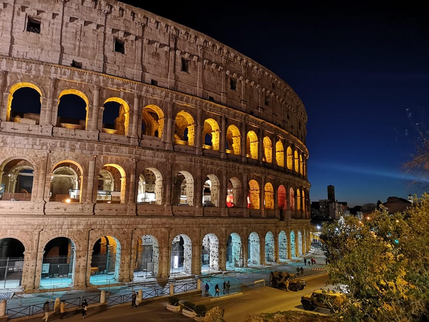 Rome: Ancient Rome Night Tour - Piazza Venezia and Capitoline Hill: getting your Rome bearings