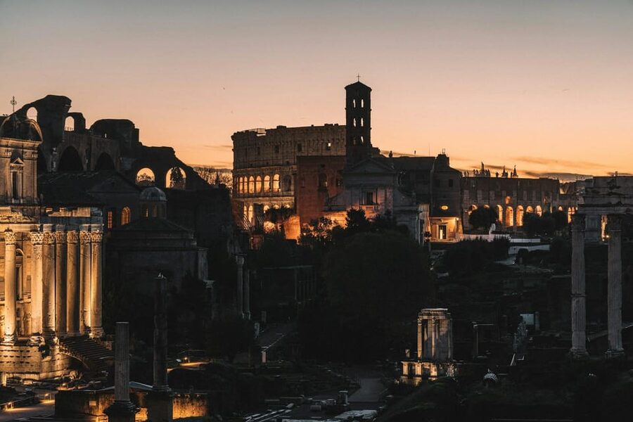 Rome: Ancient Rome Night Tour - Piazza del Colosseo: the Colosseum facade at night