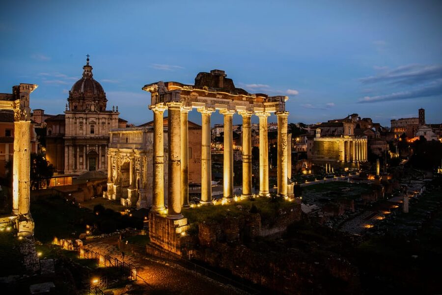 Rome: Ancient Rome Night Tour - Meeting at Altare della Patria, then stepping into the story