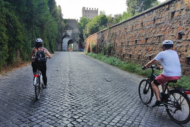 Rome: Appia Antica E-Bike tour with Rome's Underground Labyrinth - Aqueduct Park and the Tor Fiscale under the Claudio Aqueduct moment