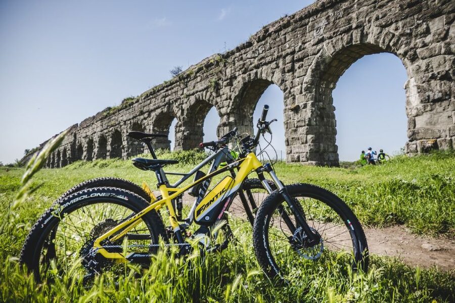 Rome: Appian Way Aqueducts Bike Tour (UPG Catacombs & Lunch) - Bikes, safety, and the vibe of the day
