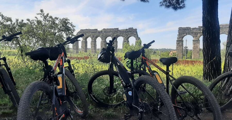 Rome: Appian Way Aqueducts Bike Tour (UPG Catacombs & Lunch) - Parco degli Acquedotti: where the water story becomes visible