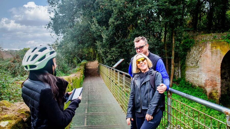 Rome: Appian Way Aqueducts Bike Tour (UPG Catacombs & Lunch) - Lunch or aperitif: how the longer 5-hour option refuels you