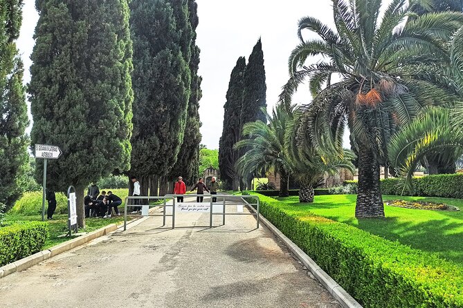 Rome: Appian Way Catacombs Guided Tour with Golf Cart Shuttle - Circus Maximus Valley Views on the Way Out of Town