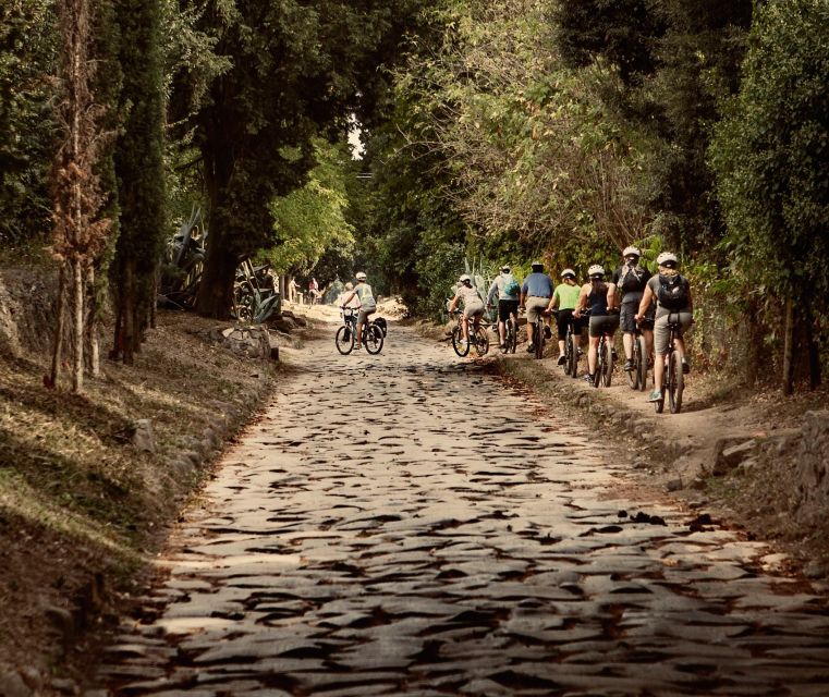 Rome: Appian Way, Catacombs, & Roman Aqueducts E-bike Tour - Entering the Appian Way from Via Labicana and St. Sebastian’s Gate