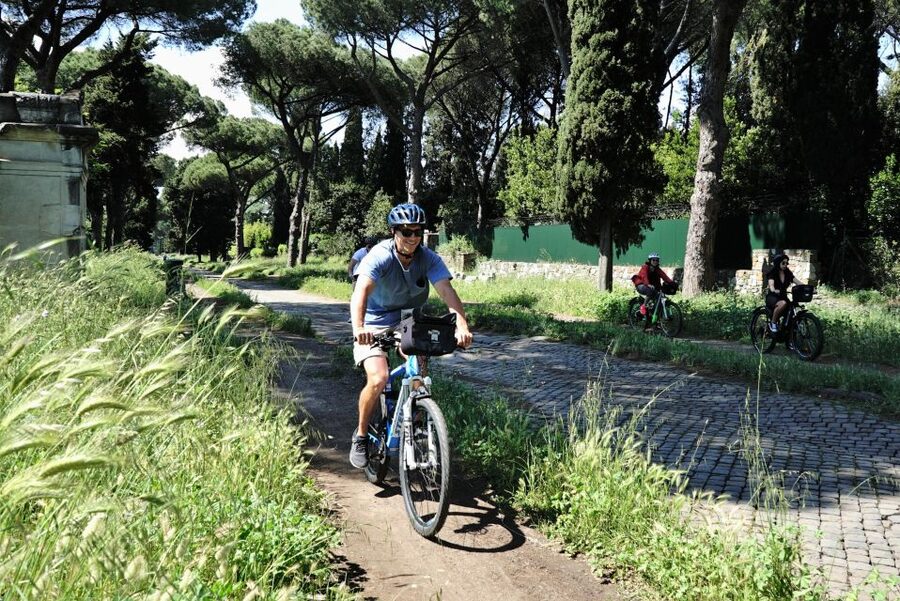 Rome: Appian Way, Catacombs & Roman Aqueducts Top EBike Tour - Circus of Maxentius, Cecilia Metella, and Villa dei Quintili: big names, strong visuals