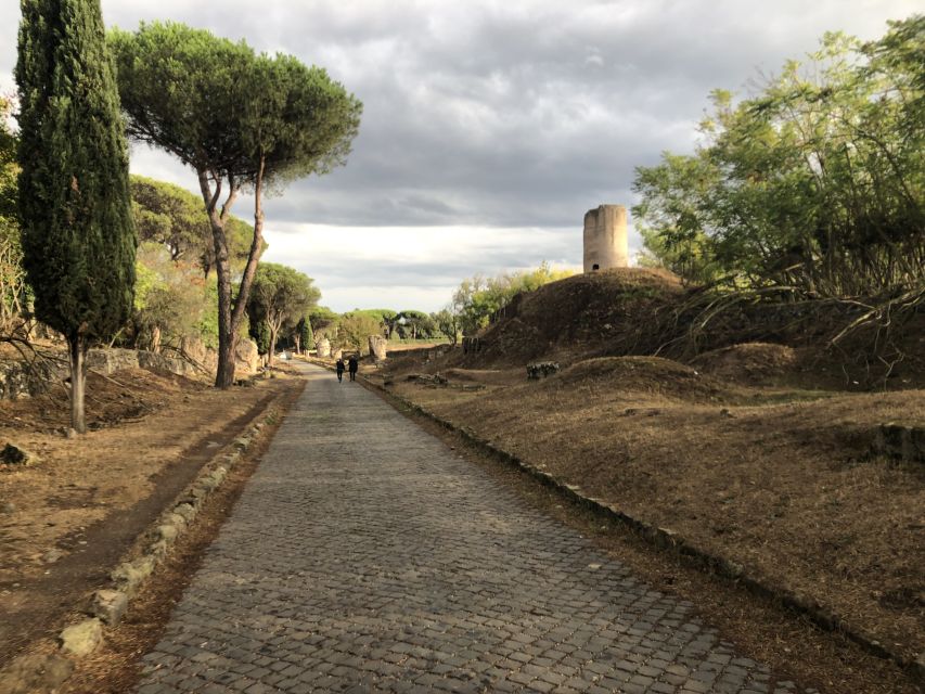 Rome: Appian Way E-Bike Tour Catacombs, Aqueducts & Picnic - Catacombs of St Callixtus: Underground History With a Real Guide