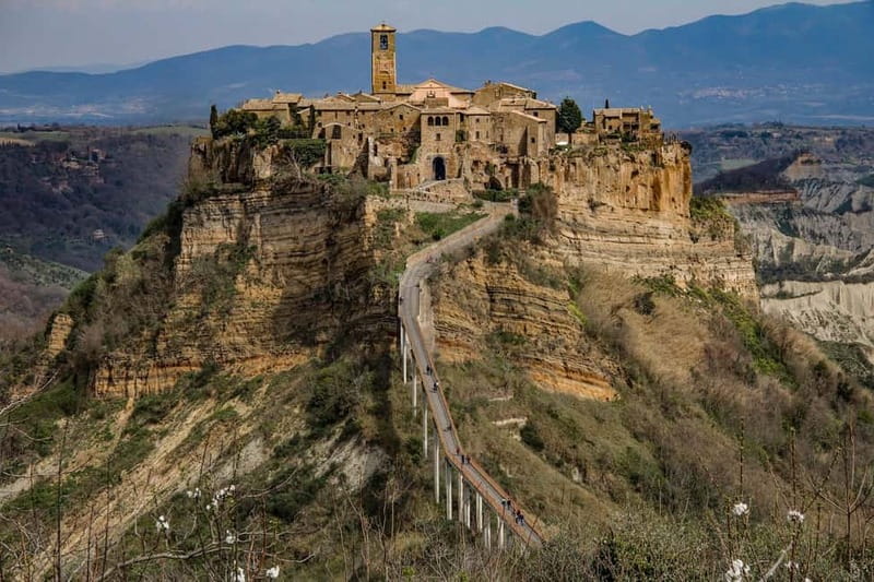 Rome: Assisi, Civita di Bagnoregio and Orvieto Day Tour - Orvieto: Gothic Cathedral Views and Artisan Street Time