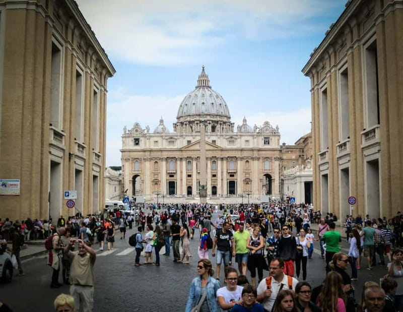 Rome: Audience Pope Leo XIV with guided tour - Via della Conciliazione meeting points, then a short guided push into the Vatican zone