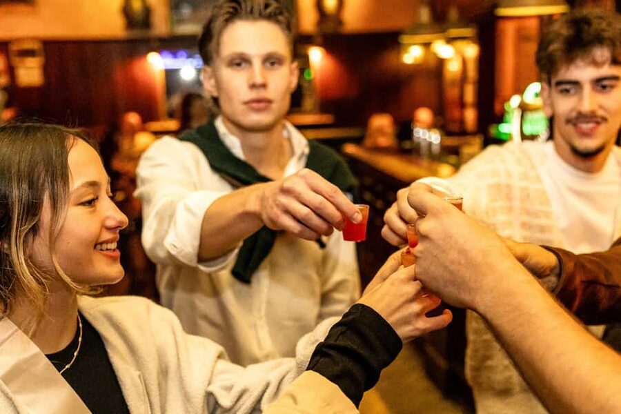 Rome: Bar Crawl with Guide and Drinks Included - Should you book the Rome Tipsy Tour?