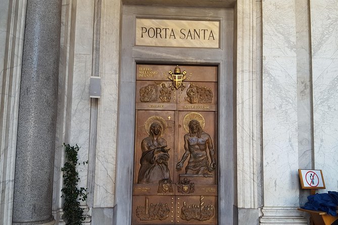Rome: Between Holy Doors Small Group Walking Tour - San Pietro in Vincoli: Michelangelo’s Moses and the chains of Peter