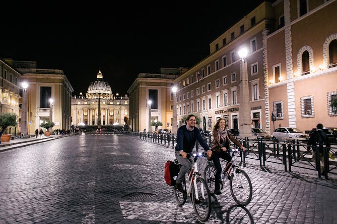 Rome By Night E-Bike Tour - Pantheon and Piazza Navona: Two Exteriors That Feel Like Must-See Films