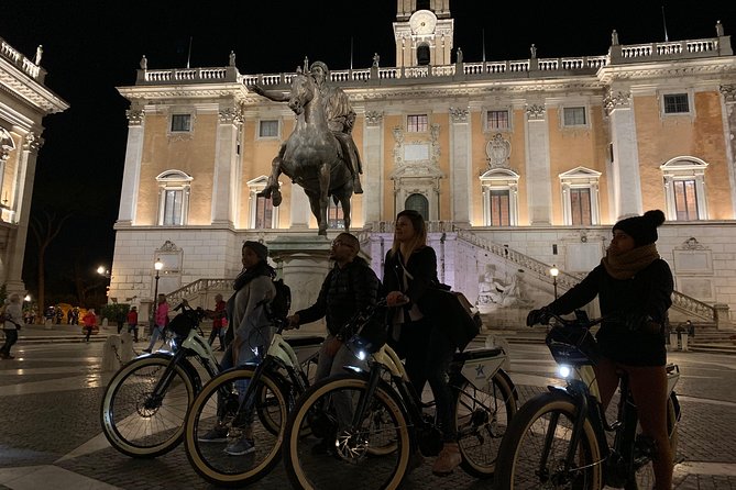 Rome by Night PRIVATE Bike Tour - The route rhythm: eight stops, fast looks, and no wasted motion