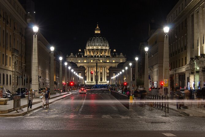 Rome By Night Private Tour with Pick Up - Vatican City Area: St. Peter’s Square Illuminated