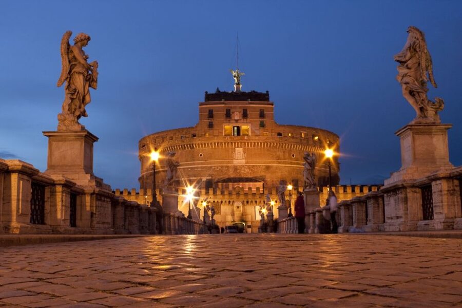 Rome By Night: Small Group E-Bike Tour - Saint Peter’s Basilica: finishing with a grand, memorable skyline