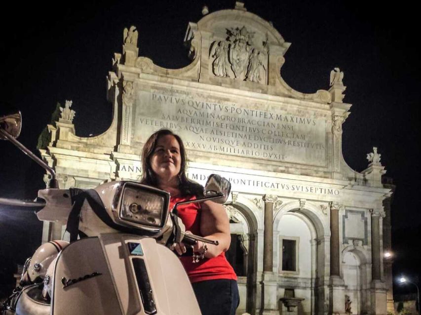 Rome by Night Vespa Tour With Driver/Private Guide - Imperial Fora and the Colosseum photo stop that actually works