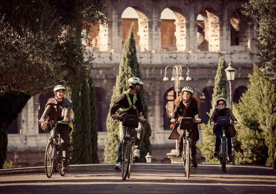 Rome: Cannondale E-Bike Tour of Top Landmarks & More - Colosseum to Imperial Forums: Big Roman Moments, Guided Properly