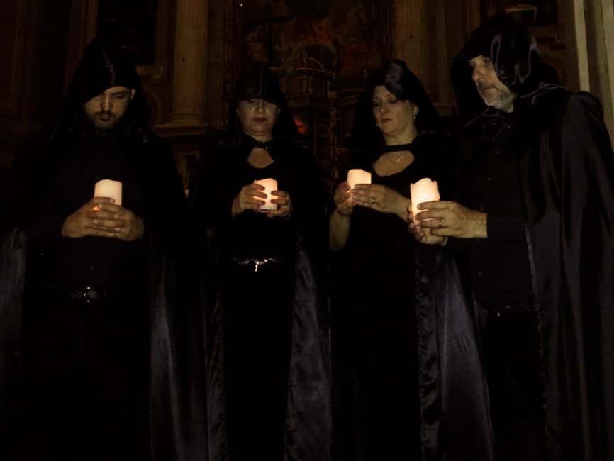Rome: Capuchin Crypt & Museum Tour with Choral Concert - Capuchin Crypt and Museum: bones, spirituality, and major Baroque art