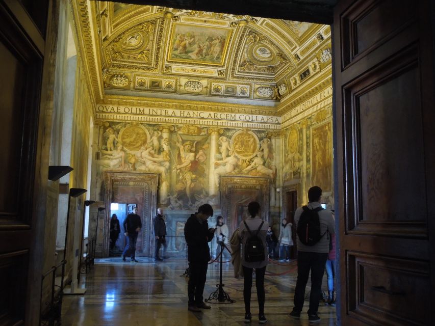 Rome: Castel Sant'Angelo Skip the Line Private Tour - The terrace view: best photos, and the stair reality