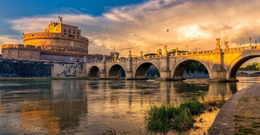 Rome: Castel Sant'Angelo Tour With Skip-the-line Access - Hadrian’s Tomb and the Michael legend, explained in the right order