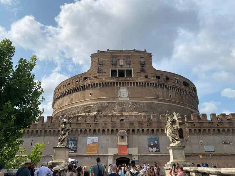 Rome: Castle Sant'Angelo Ticket w/ audioguide option - Prison stories at Castel SantAngelo: Cellini and Cagliostro in context
