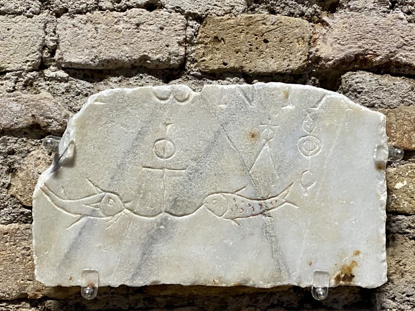 Rome: Catacombs & St Clement's Underground Semi-Private Tour - Moving up to the 4th-century Basilica remains