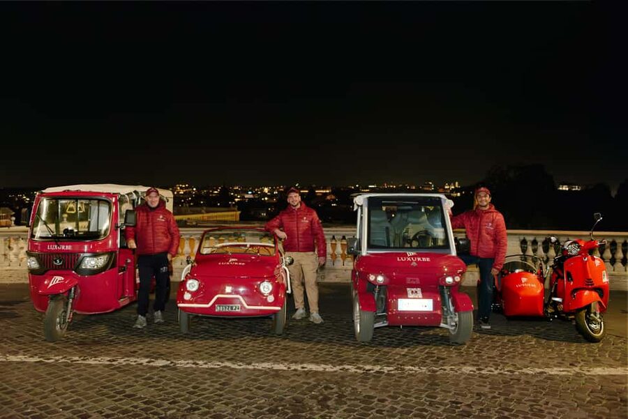 Rome: City Golf Cart at Night Tour - Piazza di Spagna and Trevi Fountain at night, when the city softens