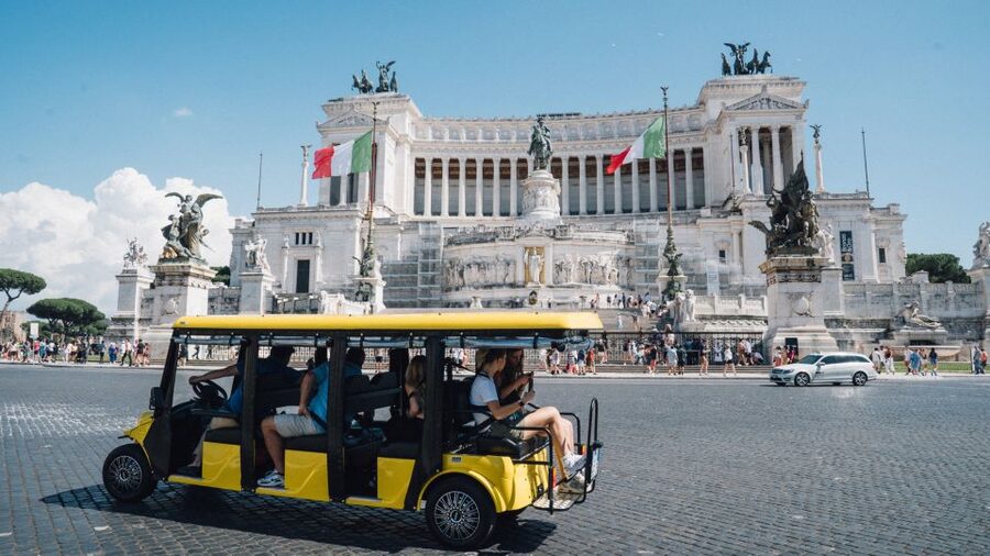 Rome: City Highlights Golf Cart Tour with Local Guide - How Two Carts Stay Together With One Guide