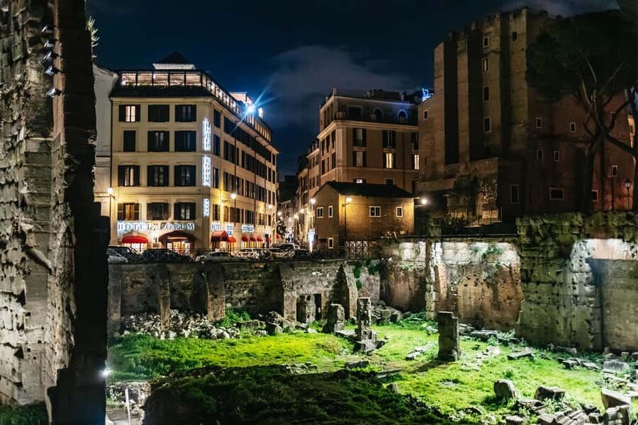 Rome: City Highlights Moonlight Walking Tour - Piazza Venezia and Trajan’s Column, where the empire shows up fast