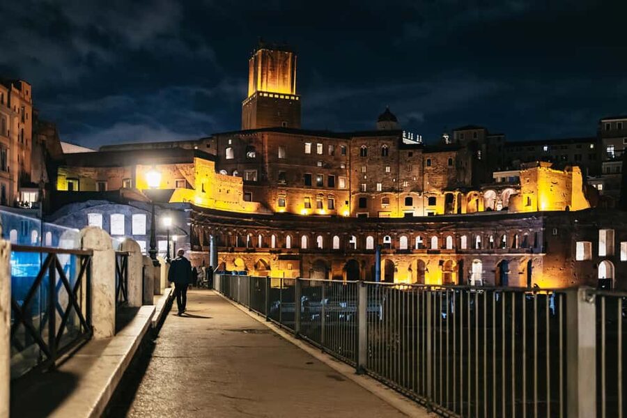 Rome: City Highlights Moonlight Walking Tour - Piazza Navona at night, from ancient stadium to Bernini’s fountain