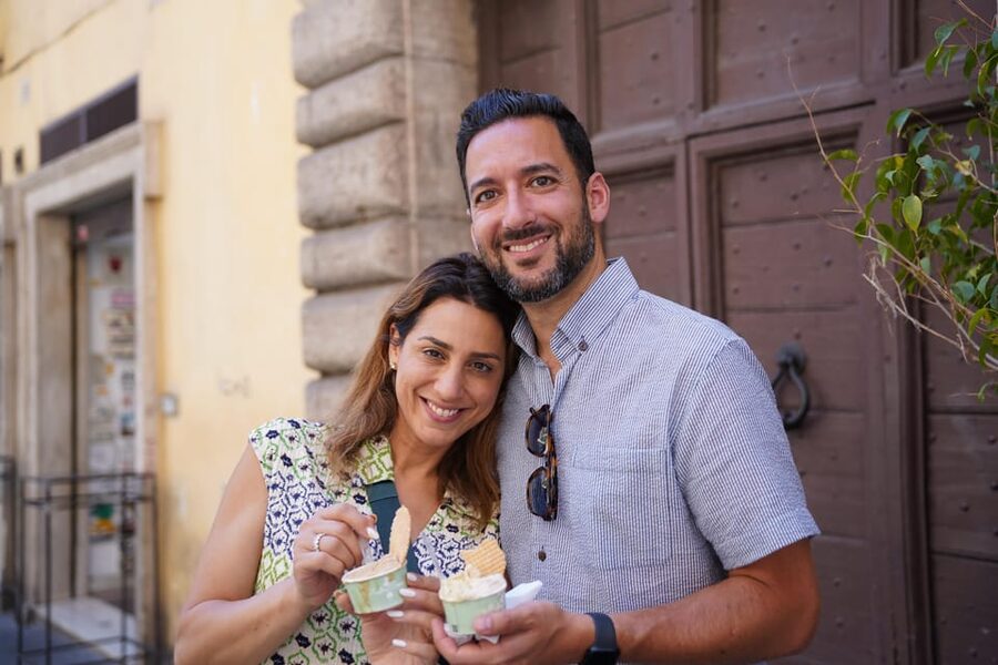 Rome: City Tour by Vespa with Pictures and Sweets Tastings - Start at Piazza di Pasquino, finish near Colosseo metro