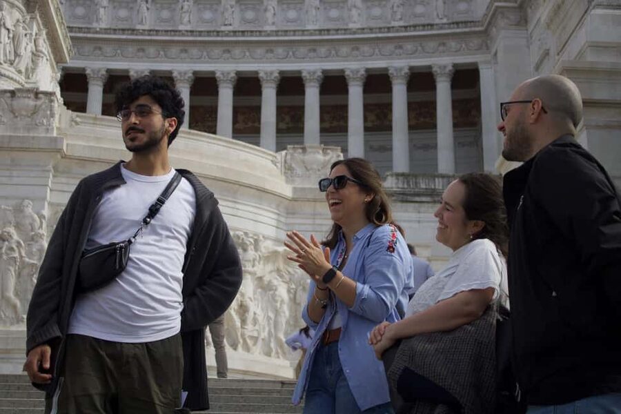 Rome: City Walking Tour in English or Spanish - Ending near Piazza Navona (and sometimes closer to the Colosseum)