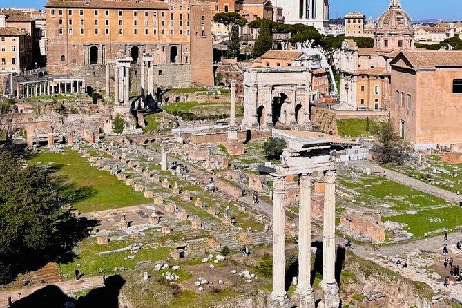 Rome: Colosseum, Arena Floor & Ancient City Group Tour - Guides: The Difference Between Seeing Stone and Understanding It