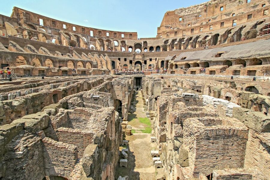Rome: Colosseum Arena Floor, Roman Forum & Palatine Tour - Quick photo stops at Constantine and Titus, plus the Forum’s key landmarks