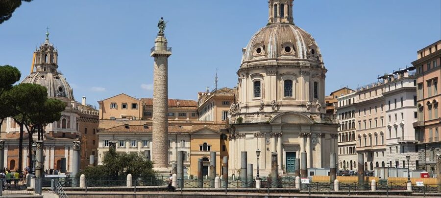 Rome: Colosseum, Circus Maximus, Forum & Ancient Rome Tour - Piazza Cinque Scole and the Jewish Ghetto atmosphere