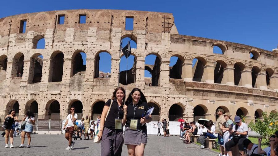 Rome: Colosseum Express Entry with Audio Guide App - Where you meet, and why finding the host matters