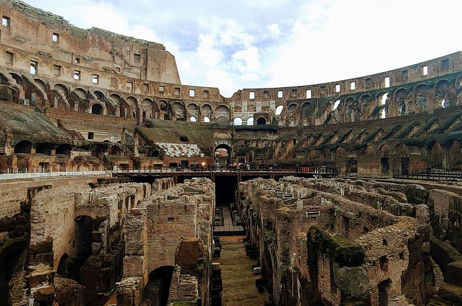 Rome: Colosseum Express Guided Tour - Seeing the Colosseum’s façade first, then going up close