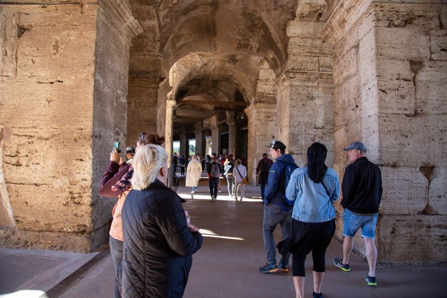 Rome: Colosseum Express Tour with Forum & Palatine Access - What to Bring and What to Avoid at the Gate
